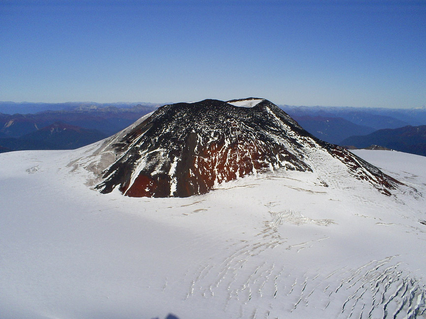 Cima del volcan Mocho Choshuenco. Diego Colomés