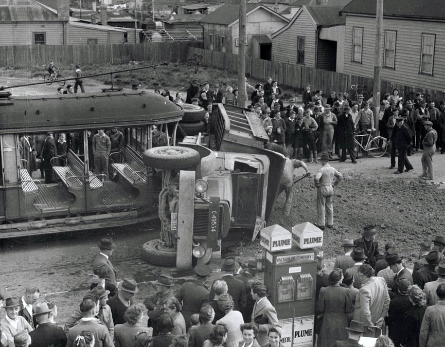 Colisión entre un tranvía y un camión en 1940. HHT