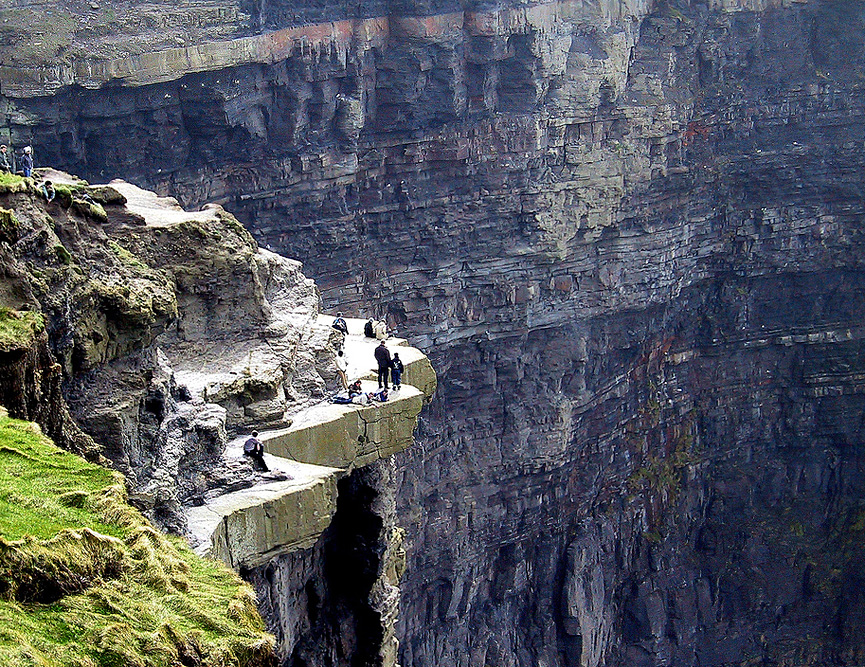 En los acantilados de Moher, Irlanda. Mahon Leo