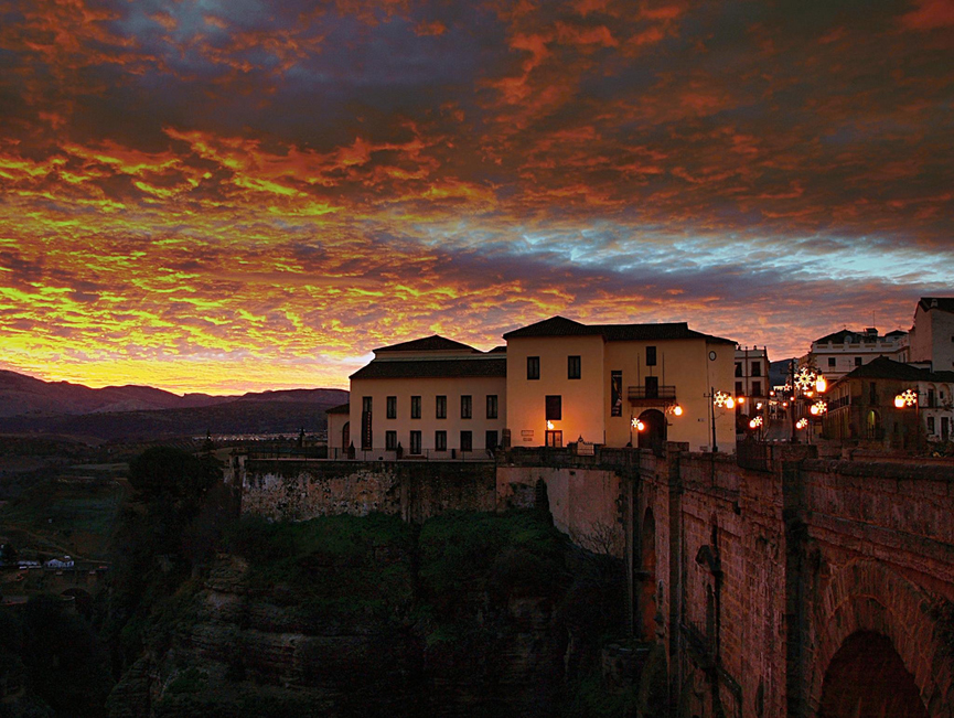 Amanecer en Ronda. Pedro M. García