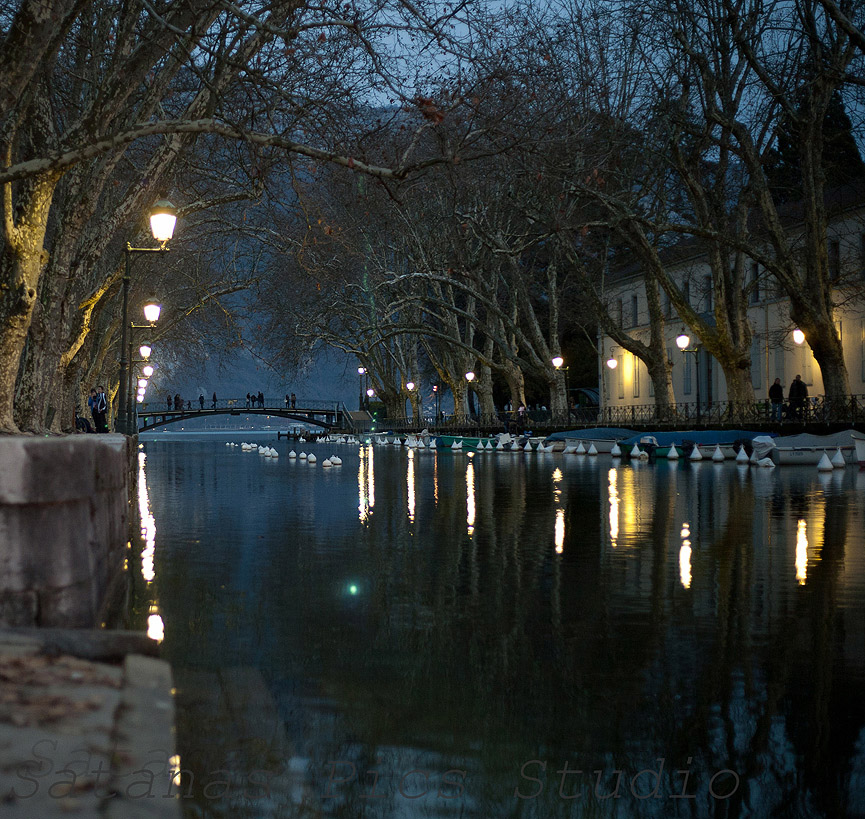 Pont des Amours. Satanas Pics Studio