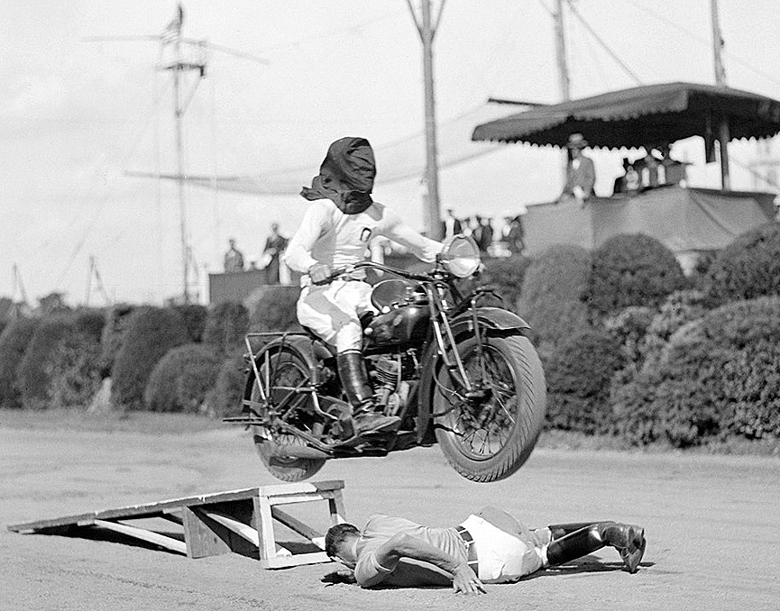 Actuación en la feria de Brockton, en 1932. Boston Public Library