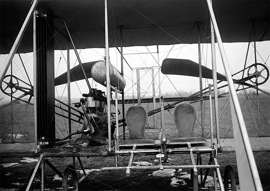 Primer plano del avión de los hermanos Wright en 1911. Librería del Congreso