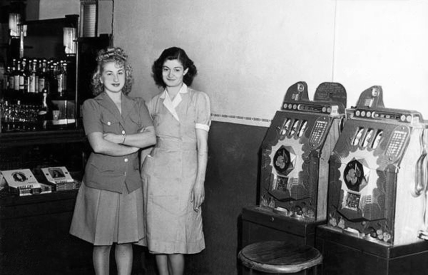 Buddy's Place, 1942. Wisconsin History