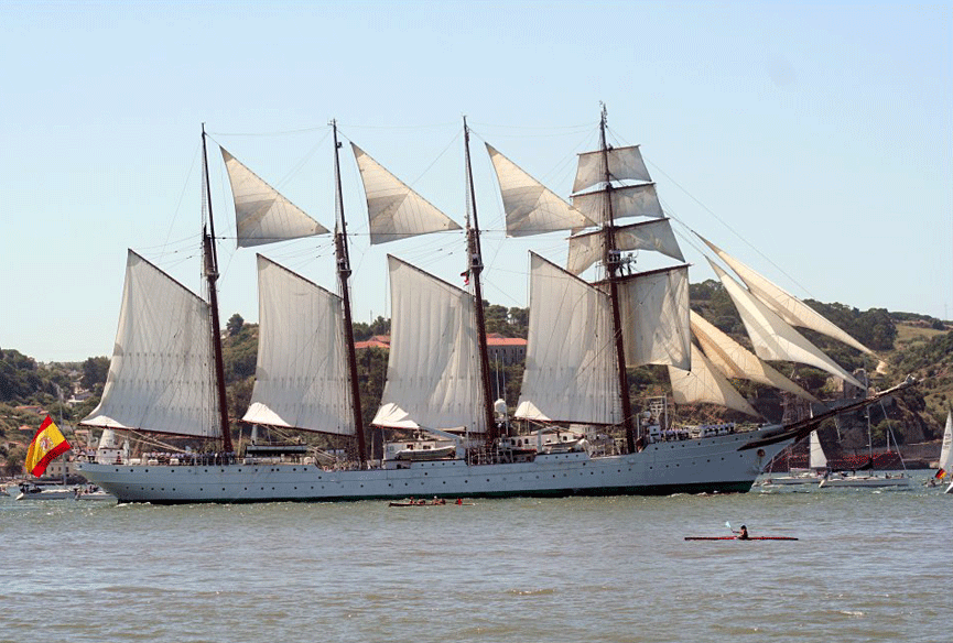 Durante la carrera de las Naves del 50 Aniversario en Lisboa. Chromatic Orb