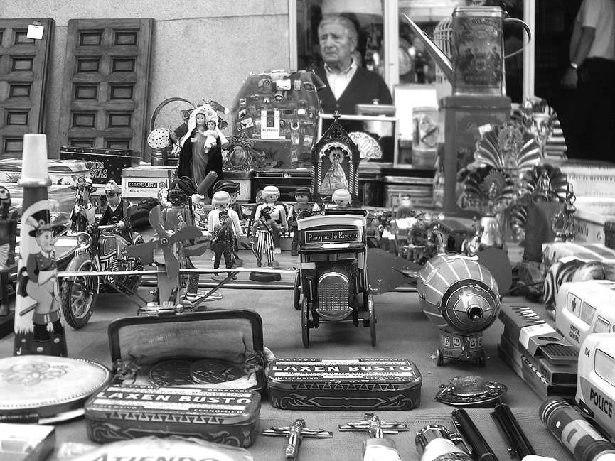 Vendedor vigilante. Mario Quijano