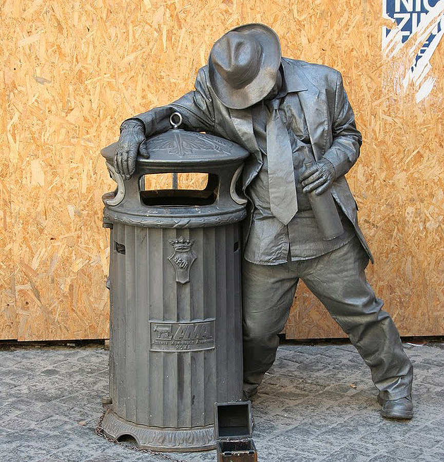 Borracho y perdido en Roma. Collin Adkins