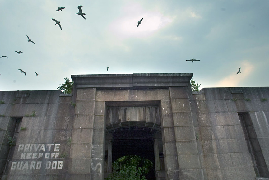 Una de las principales entradas a Fort Carroll, 2004. Chris Detrick