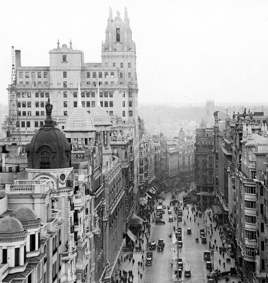 Gran Vía. 1921