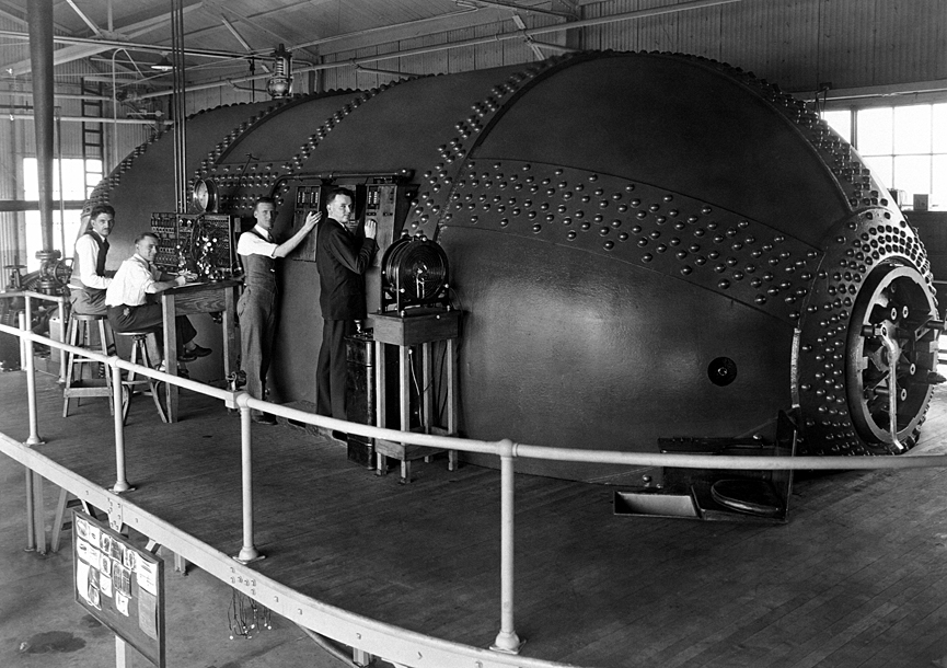 Tunel de viento de densidad variable, del Langley Research Center, en 1929. NASA