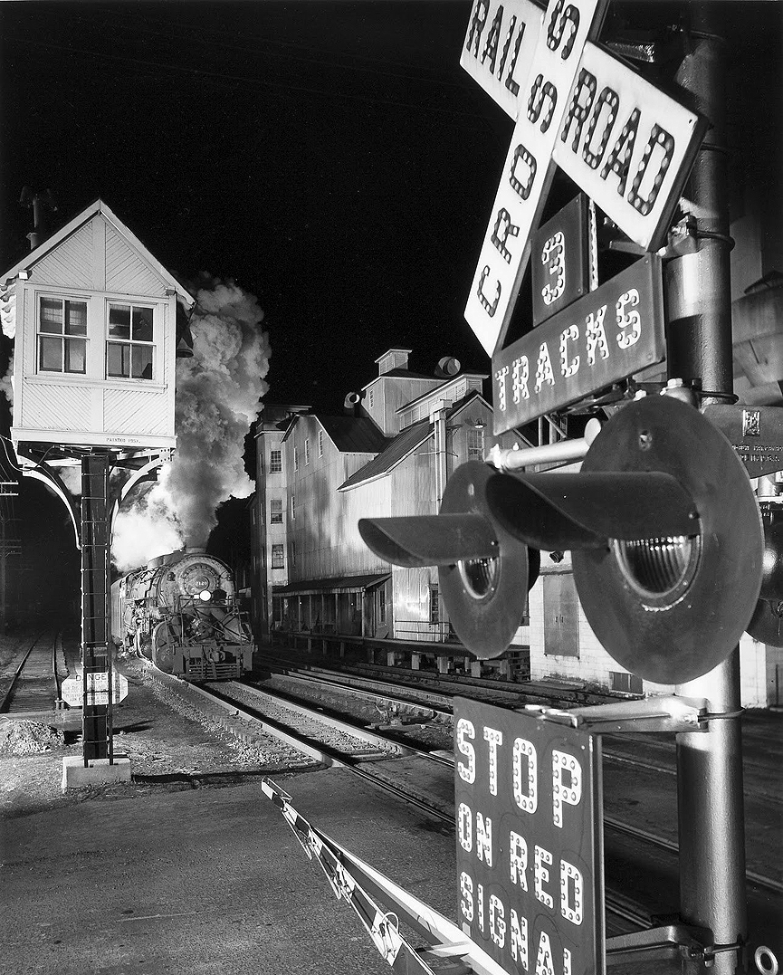 Luray Crossing, Virginia, 1956. Ogle Winston Link