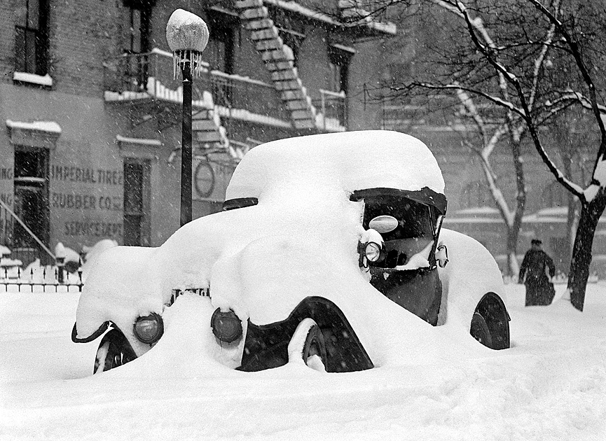 Una de las peores tormentas de nieve en Washington, 1922. Biblioteca del Congreso