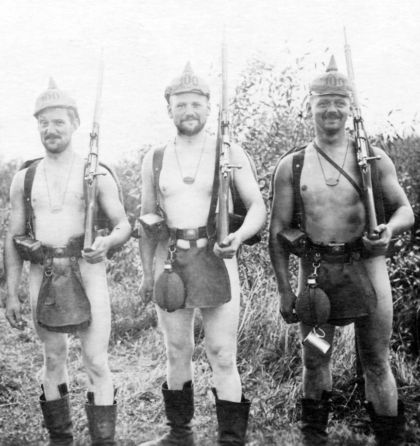 Soldados de relax. Dresde, 1918. colección Casas-Rodríguez