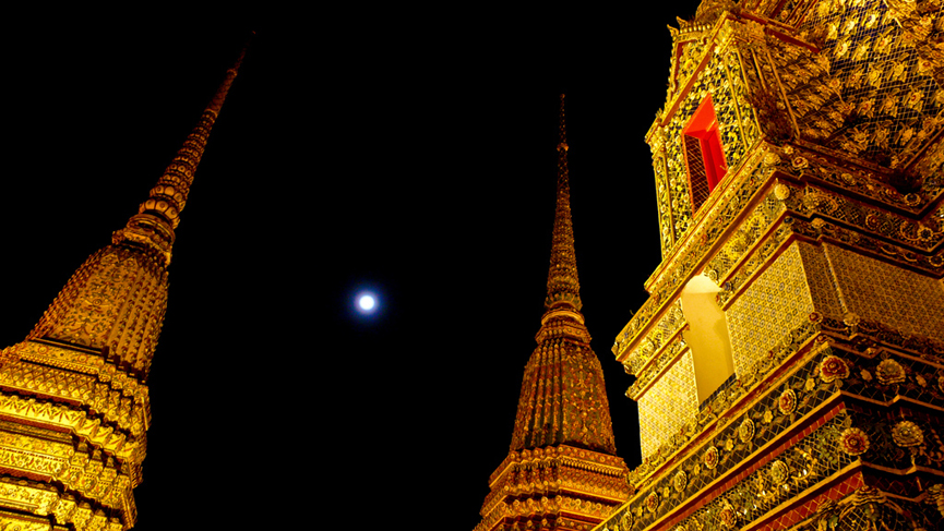 Templo budista Wat Pho. Bangkok, Tailandia. Songglod