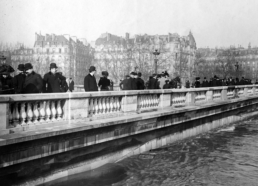 Puente del Alma. BHVP, Roger Viollet