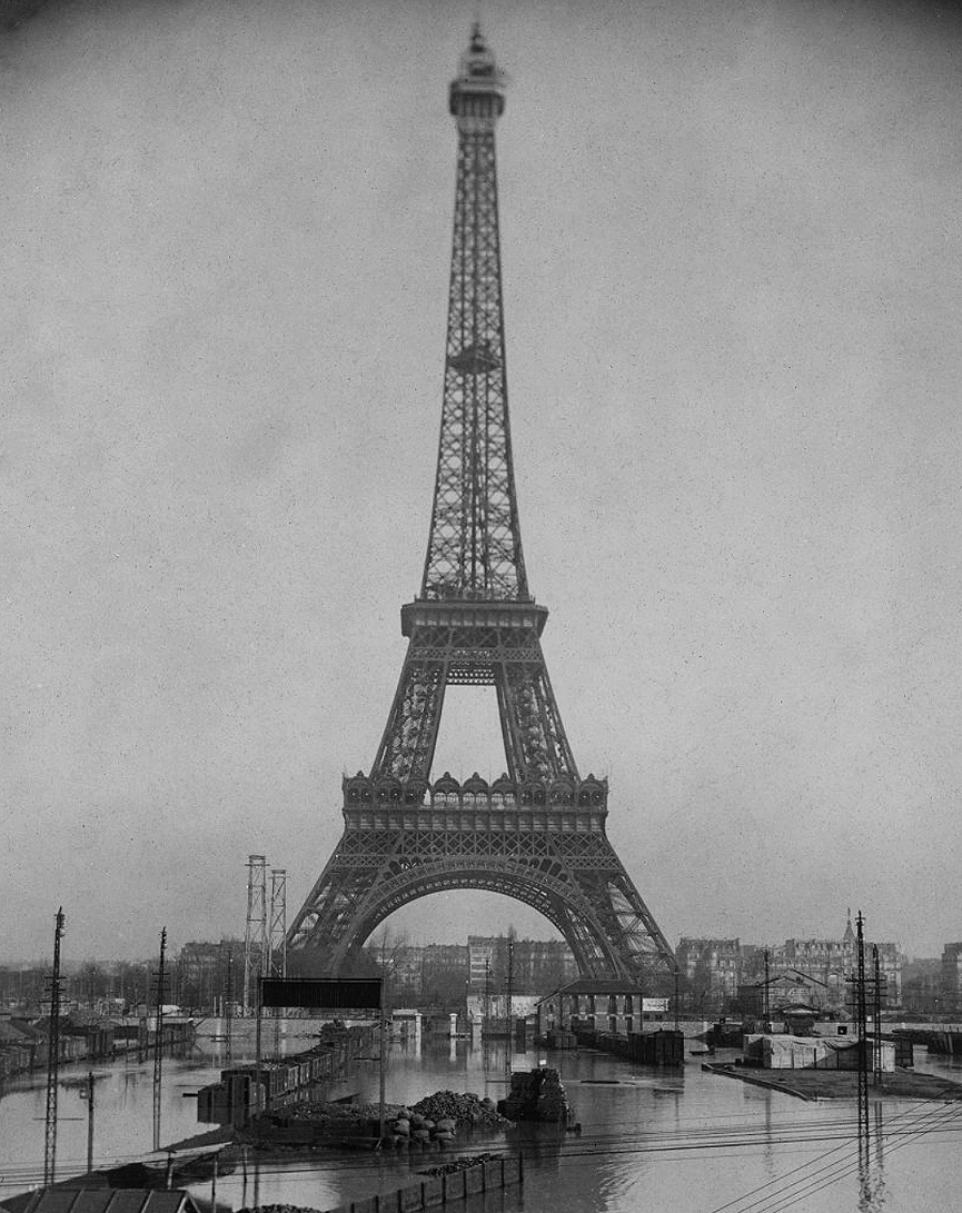 Torre Eiffel. BHVP, G. Leyris