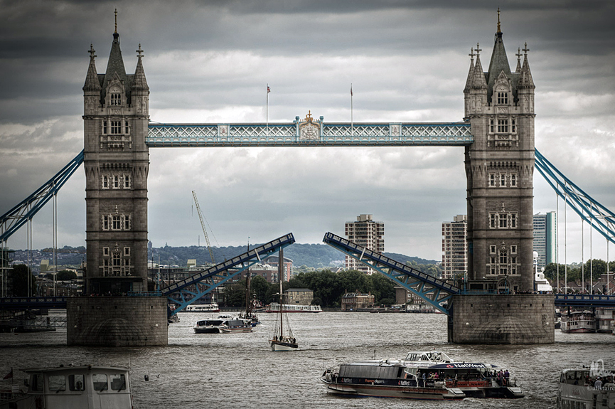 Tower Bridge sobre el río Támesis en Londres, Inglaterra. Alistair Cunningham