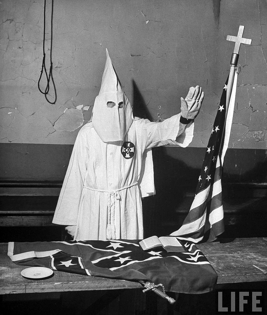 Ritual del Ku Klux Klan. Atlanta, 1946. Life