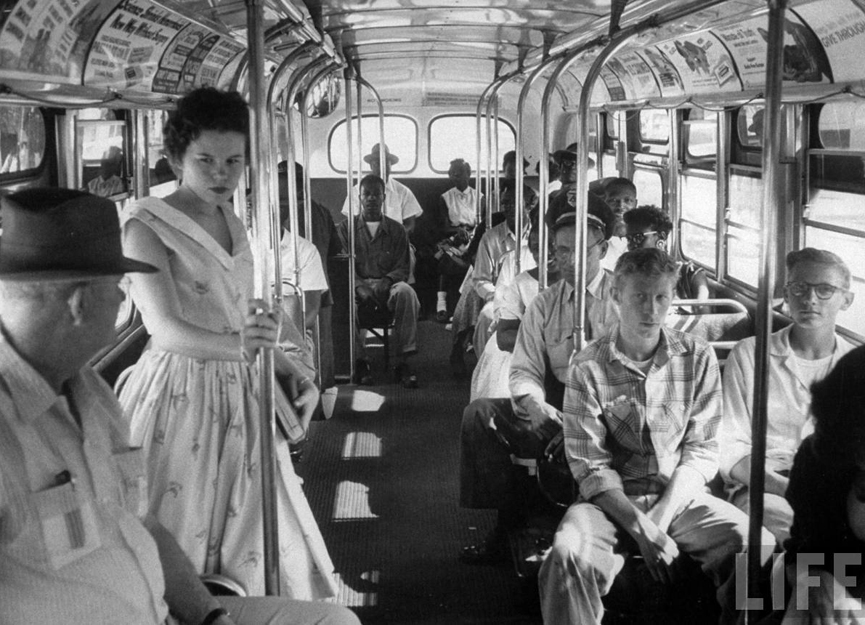 ley de segregación en un bus de Carolina del Sur, 1956. Life