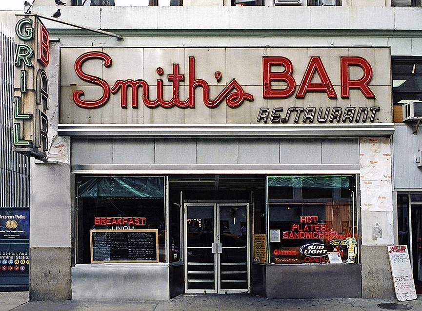 Smiths Bar. James y Karla Murray
