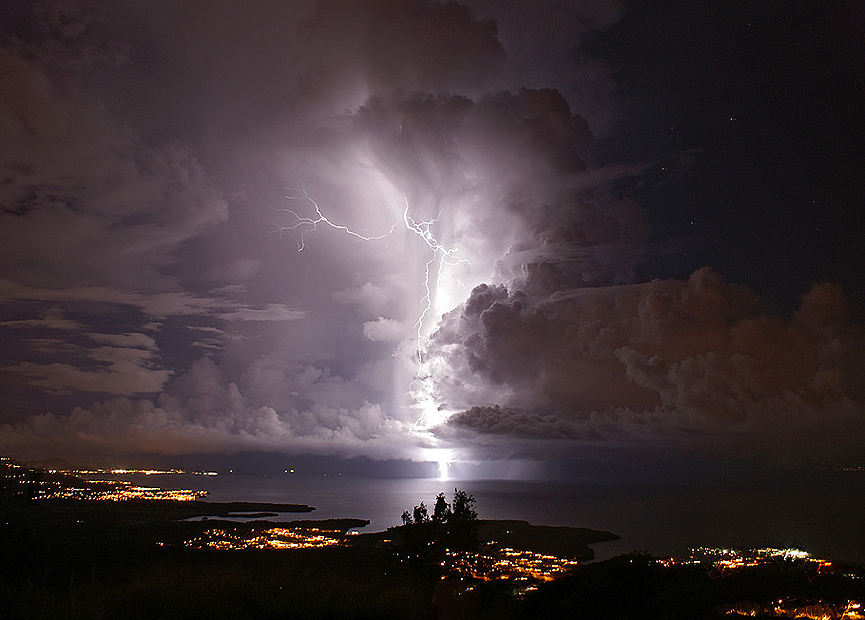 Tormenta cerca de la costa sur de Martinica. Jean-Michel Raggioli