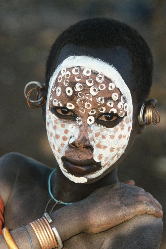 Atuendos tribales de Etiopia. Hans Silvester