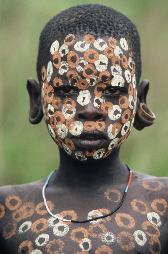 Atuendos tribales de Etiopia. Hans Silvester