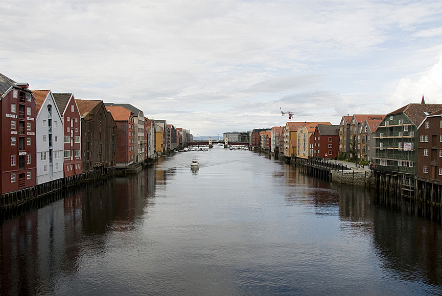 Rio Nidelva. Sally Turner