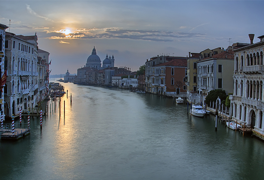 Amanecer en Venecia. Cesar Vega