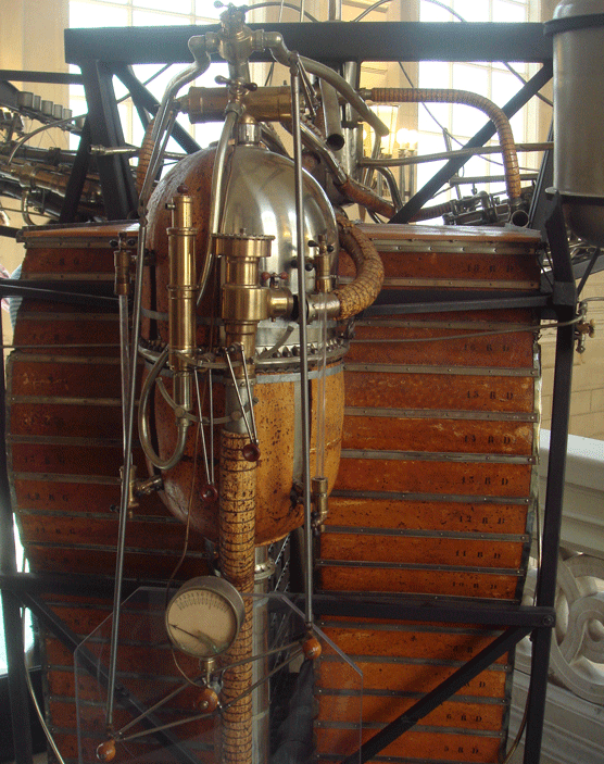 Máquina de vapor del Eole III vista posterior, Museo de Artes y Oficios